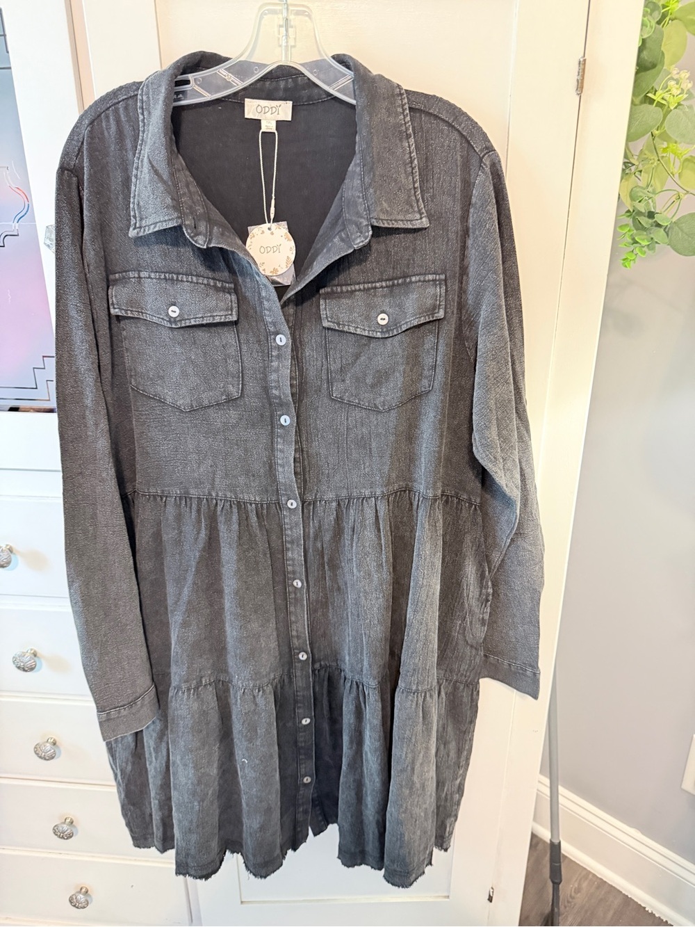 ODDY Washed Charcoal Button-Front Tiered Midi Dress - Picture 4 of 10